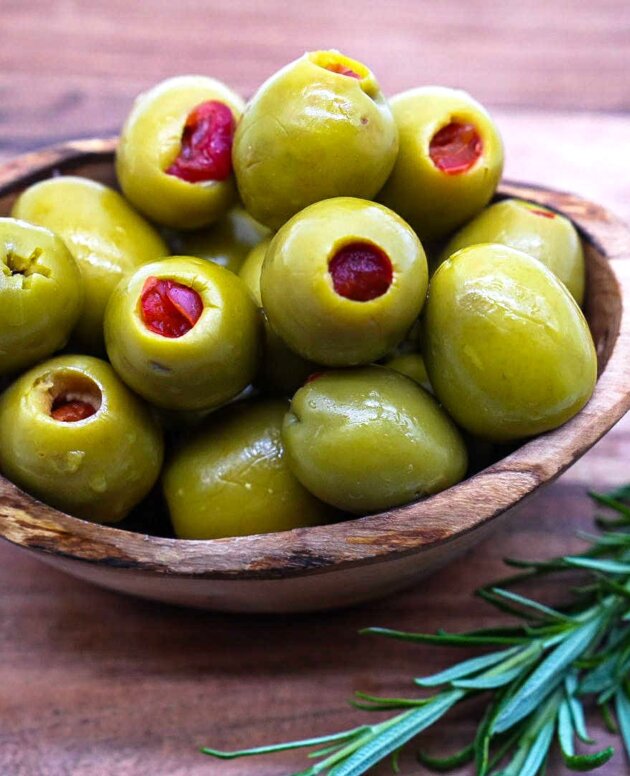 Hiszpańskie zielone oliwki z papryczką wędzoną